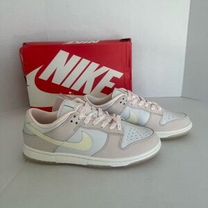 Nike Women Dunk Low Sneakers Light Soft Pink Velvet Laces Size 9.5 New